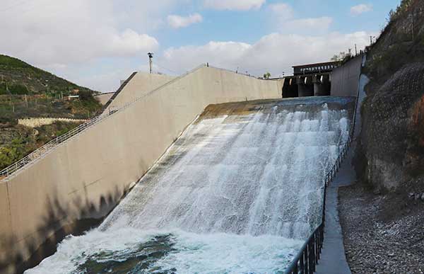 官廳水庫今晨開閘放水!永定河沿線市民勿入危險區域