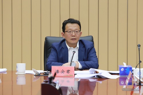 局领导讲话.jpg
