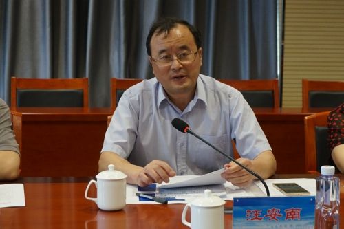 汪安南讲话   本站讯(记者 吕博)6月27日,水利部总规划师汪安南带队就