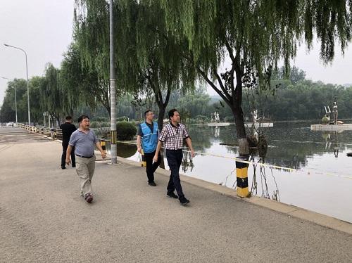 检查怀河河道.jpg 检查怀河河道.jpg