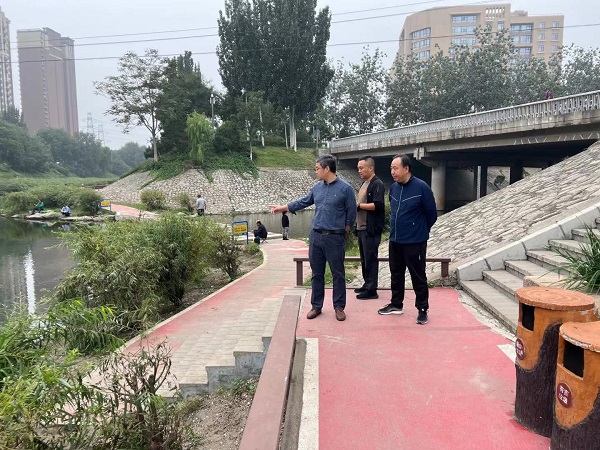 检查现场.jpg 检查现场.jpg